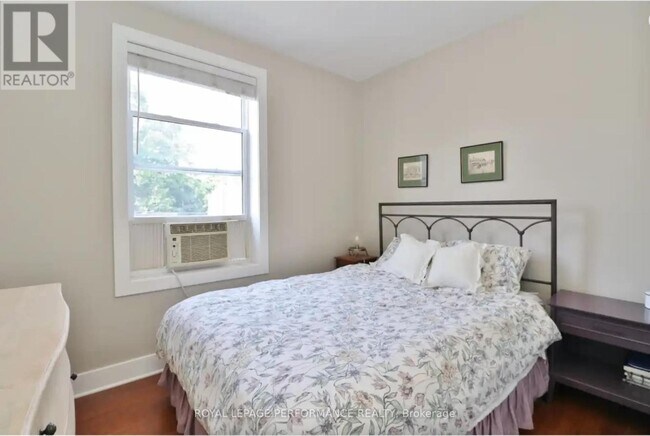 Photo du bâtiment - 157 Drummond St