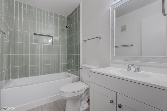 Foto del edificio - 3060 Tarpon