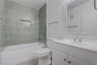 Building Photo - 3060 Tarpon