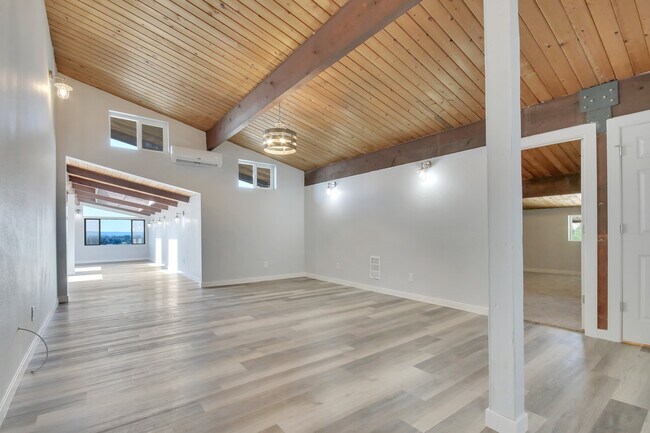 Family Room - 2604 33rd Ave SE