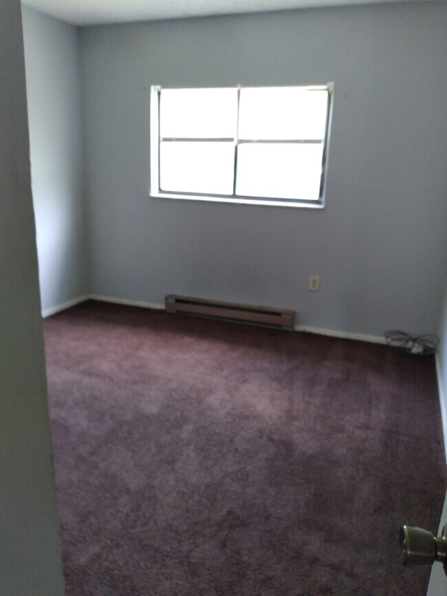 Building Photo - 3236 Rakeford Dr