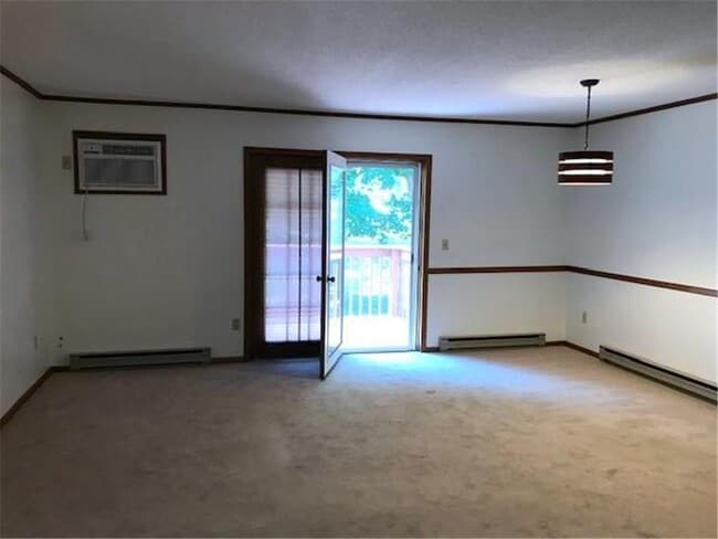 Building Photo - 1007 W Depue Ave