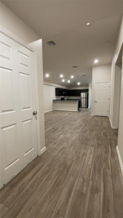 Foto del edificio - 17174 Belmont Ave