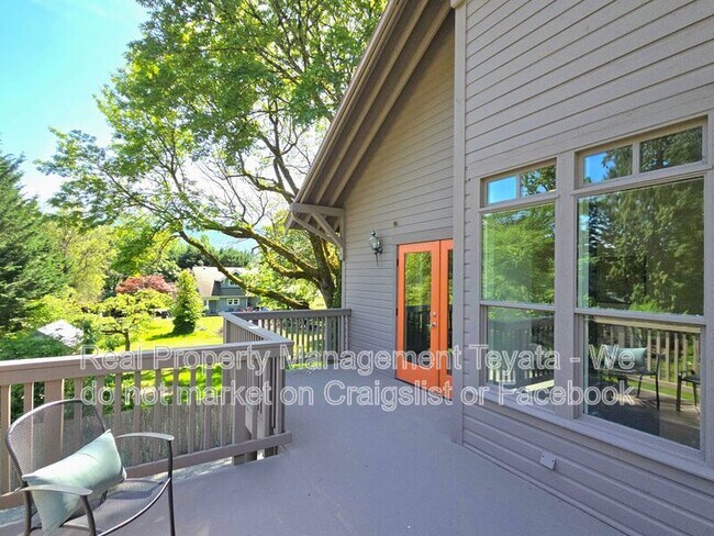 Foto del edificio - 5560 Hillard Rd