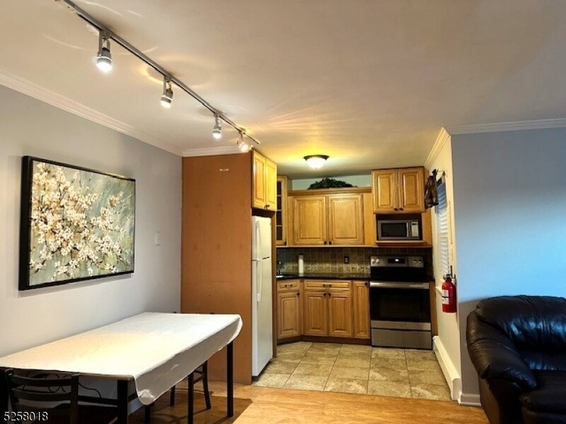 Foto principal - 197 N Beverwyck Rd