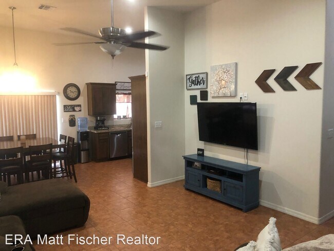 Building Photo - 3 br, 2 bath House - 278 N. Marshall Loop Rd.