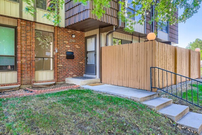 Foto del edificio - Fantastic Location Near Kendrick Lake Park!