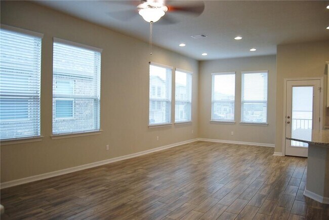 Building Photo - 2206 Dillon Pond Ln