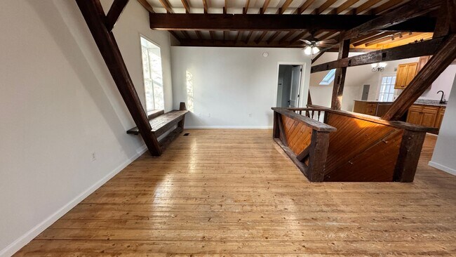 Foto del edificio - Lower Pottsgrove 2 Bedroom 1 bath Apartment $2,000/ month