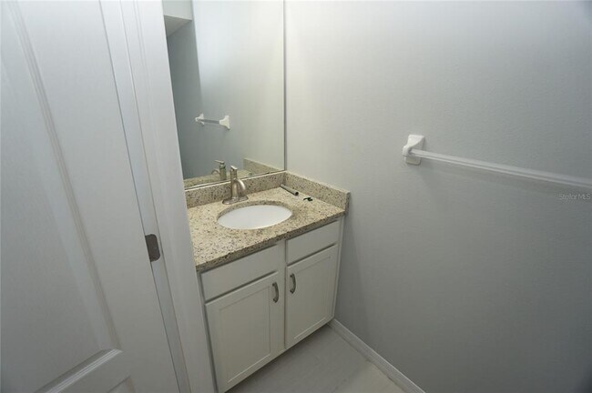 Building Photo - 7001 Interbay Blvd