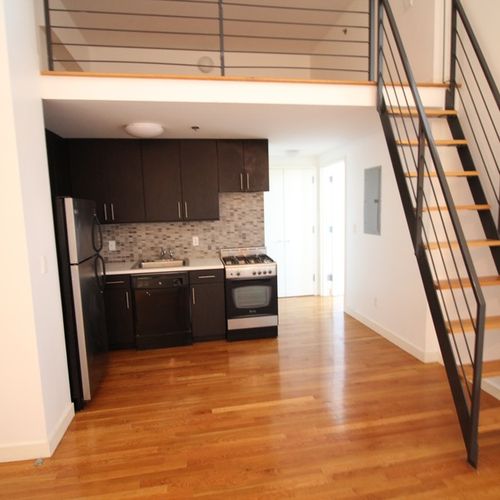 Building Photo - 342 Eldert St