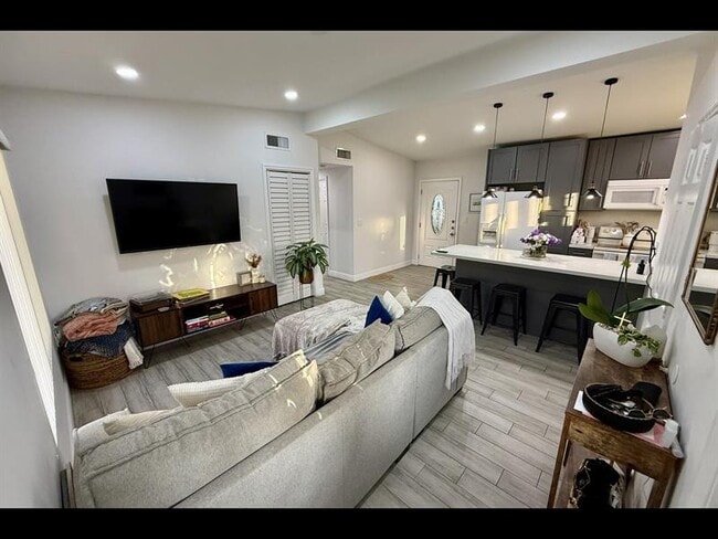 Foto del edificio - 10770 SW 40th St