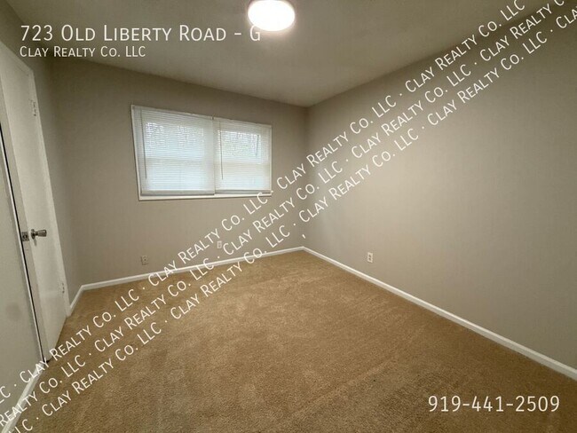 Foto del edificio - 723 Old Liberty Rd