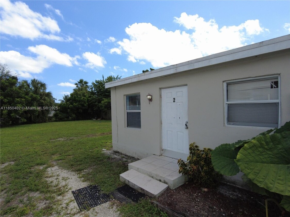 Primary Photo - 620 NW 16th Ave