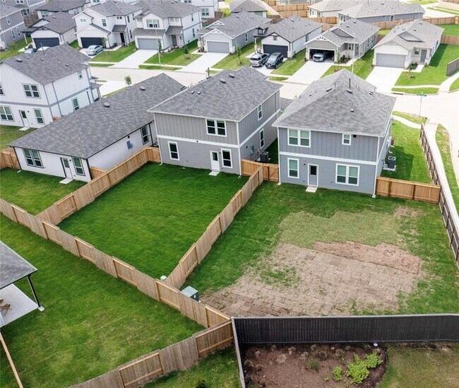 Foto del edificio - 23422 Honey Spade Rd