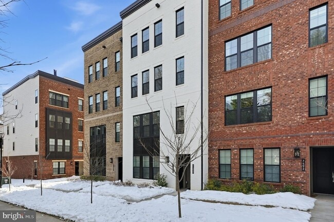 Building Photo - 7488 Backett Wood Ter