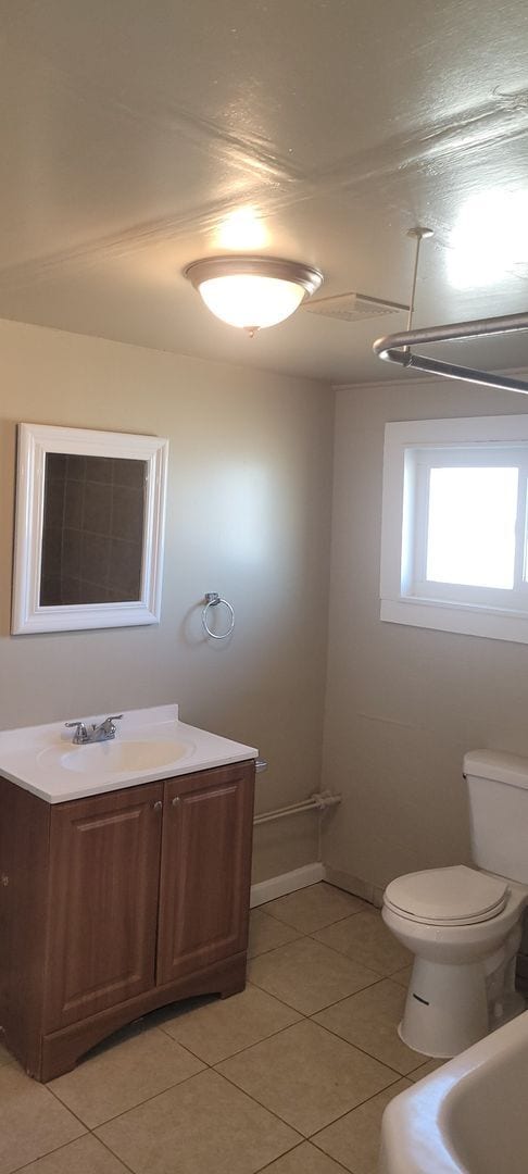 Building Photo - Beautiful home. Apply today!
