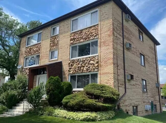 Building Photo - 2 Paxos Dr