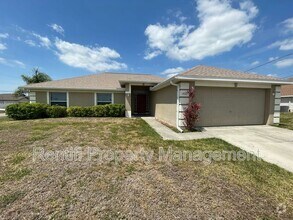 Building Photo - 1821 SW 22nd Ln