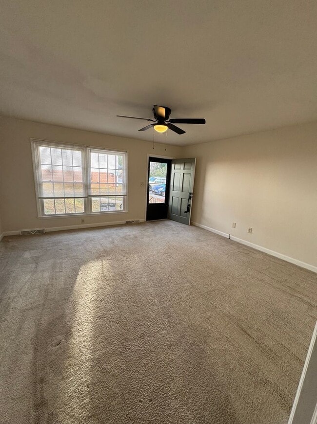 Foto del edificio - 2bed w/ spacious patio