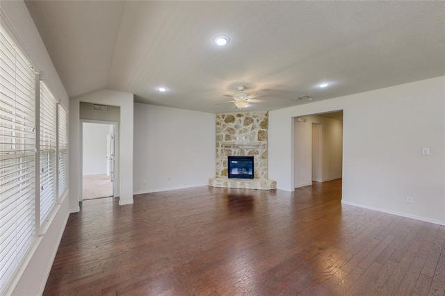 Building Photo - 8100 Horseman Rd