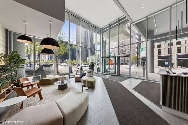 Foto del edificio - 235 W Van Buren St