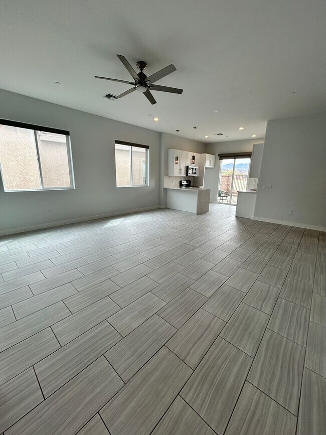 Building Photo - Island District - Long term - Unfurnished