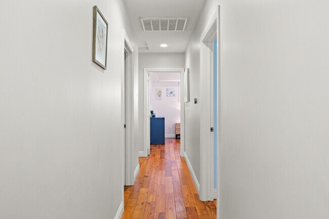 Building Photo - Luxury Estate with Sparkling Pool & Elegant Amenities