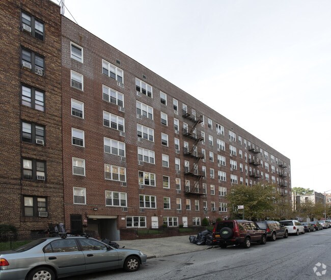 Foto principal - 400 E 17th St