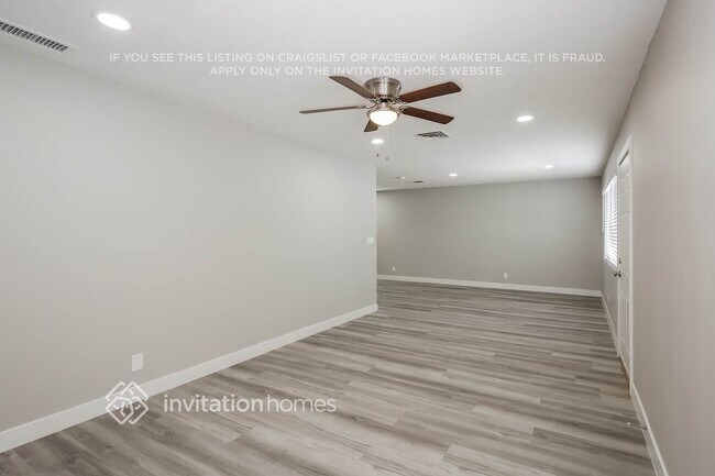 Building Photo - 2305 Saber Dr