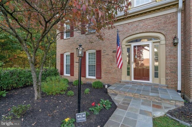 Foto del edificio - 9801 Burke Pond Ln