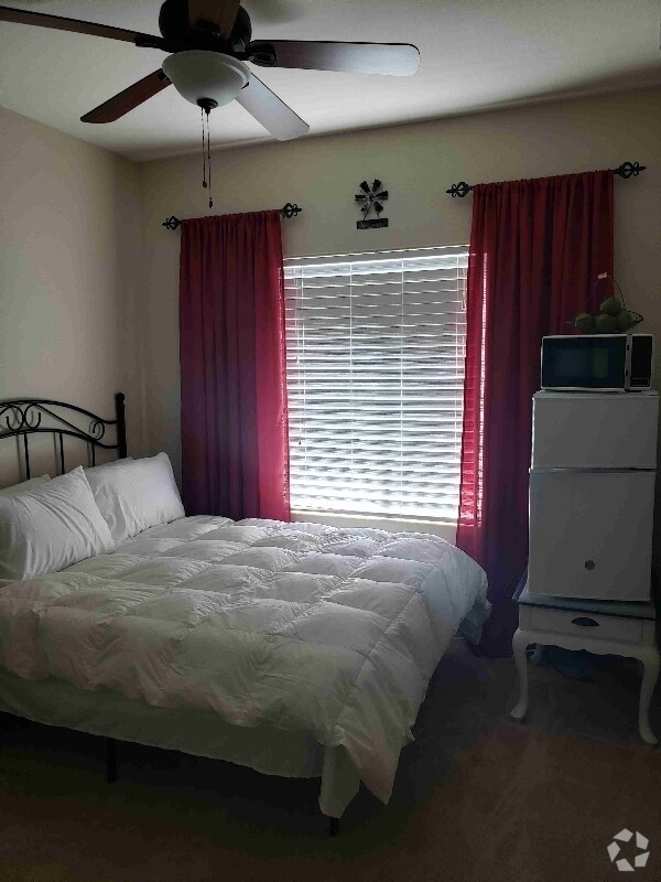 Salierno Estates Furnished Apartments for Rent Fresno, CA 1 Rentals