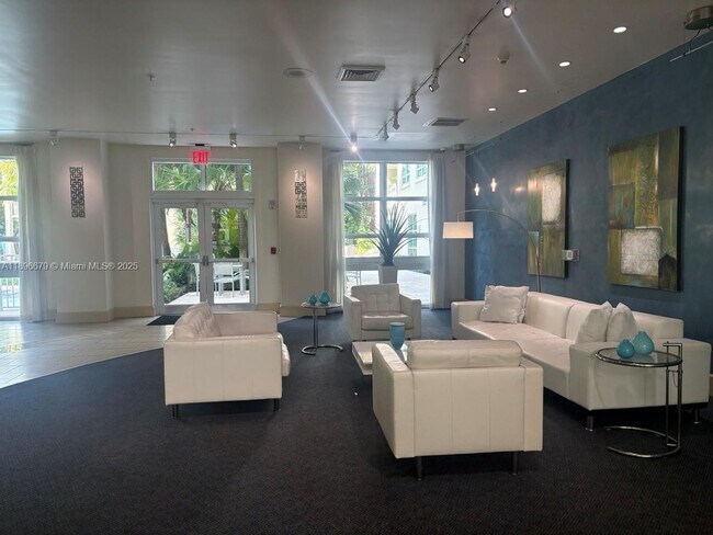 Foto del edificio - 2000 N Bayshore Dr