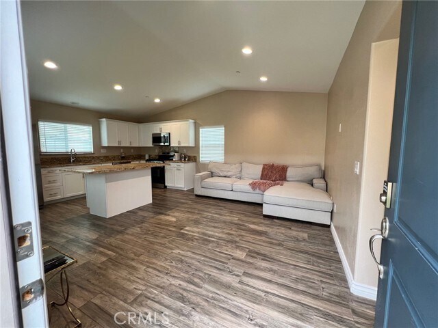 Foto del edificio - 6935 N Shay Ave