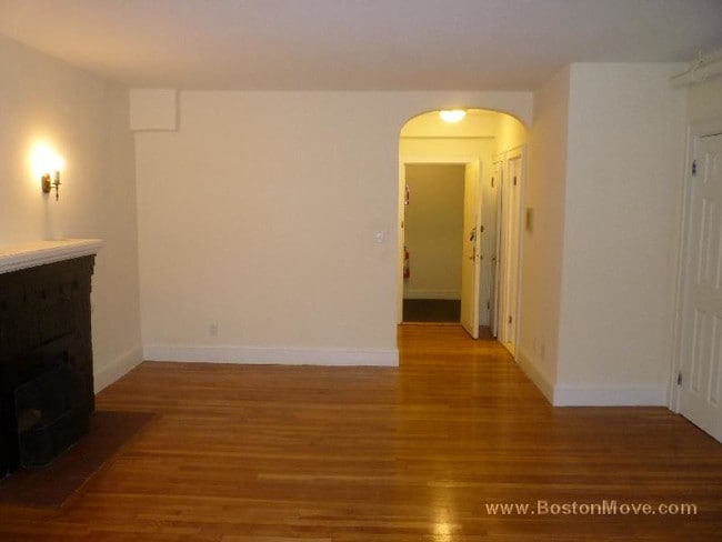 Building Photo - 125 Marlborough St