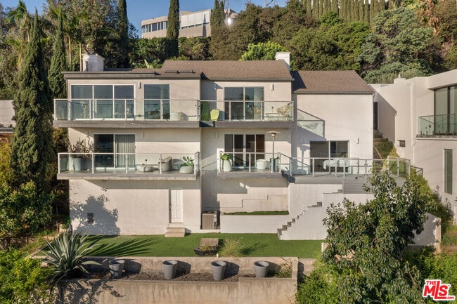 Foto del edificio - 1430 Miller Dr