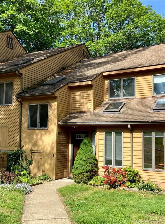 Foto principal - 44 Tolland Ave