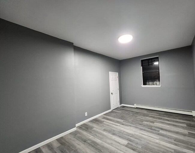 Building Photo - 269 Sherman Ave