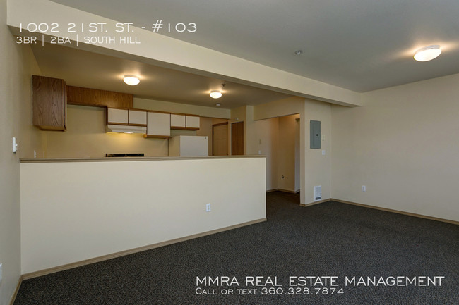 Building Photo - PRE-LEASING: 3 Bedroom WWU Apartment