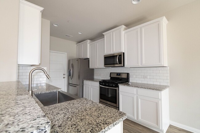 Building Photo - 11608 Landseer Dr Austin, TX 78748