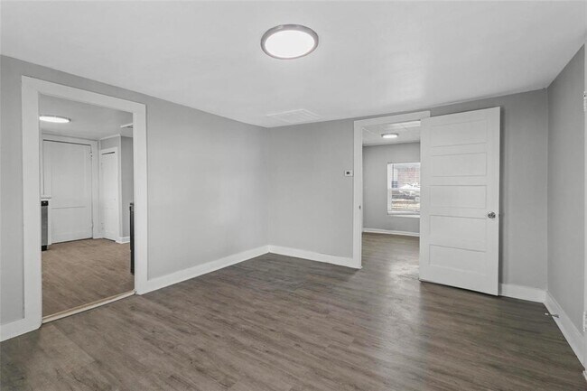 Foto del edificio - 920 Dubois St