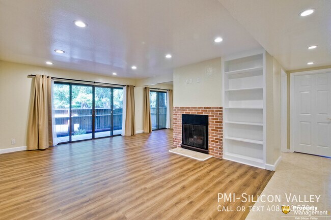 Foto del edificio - New Paint, New Floor and a Whole Lot More...