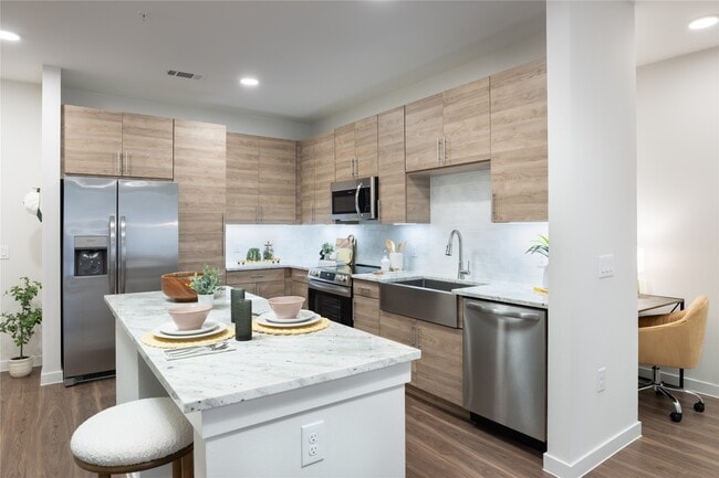 Foto del edificio - 9302 Fry Rd