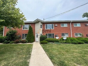 Building Photo - 105 Harrington Ave