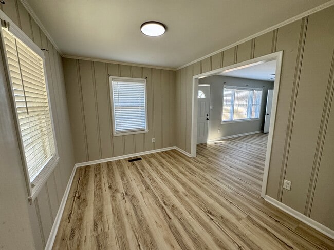 Building Photo - 17456 Lucas Ferry Rd