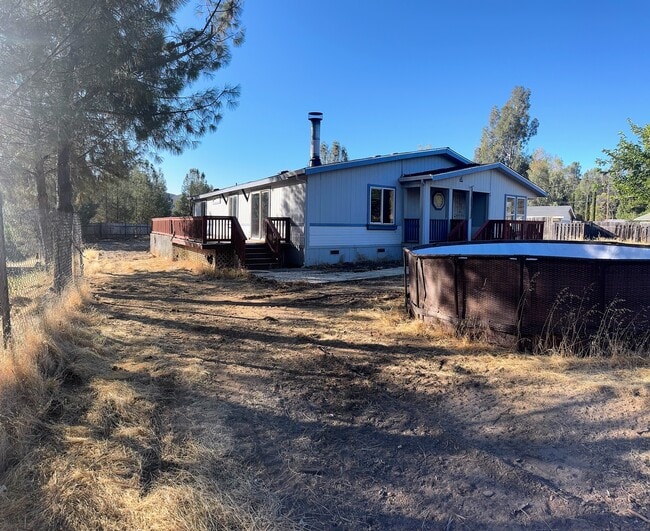 Building Photo - 2960 Peach Way