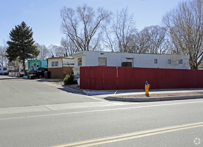 Foto del edificio - Highland Mobile Home Park