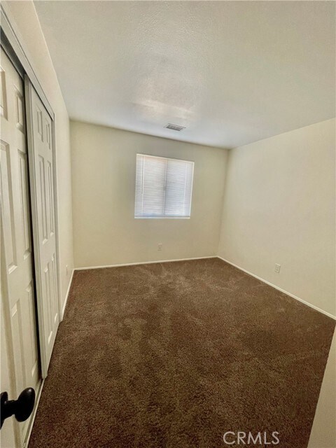 Foto del edificio - 7078 Sheridan Ave