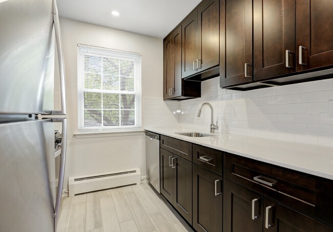 Building Photo - Rosedale Manor