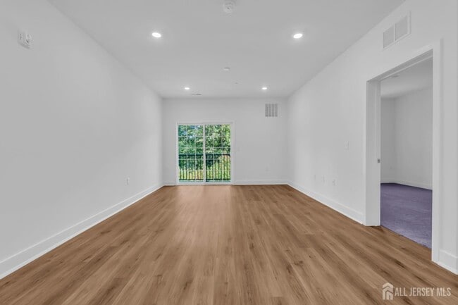 Building Photo - 30102 Radford Ct